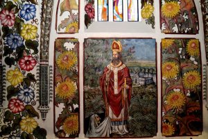 Polichromia po odnowieniu nawa głowna i transept